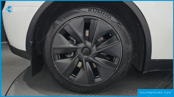 TESLA MODEL Y RWD