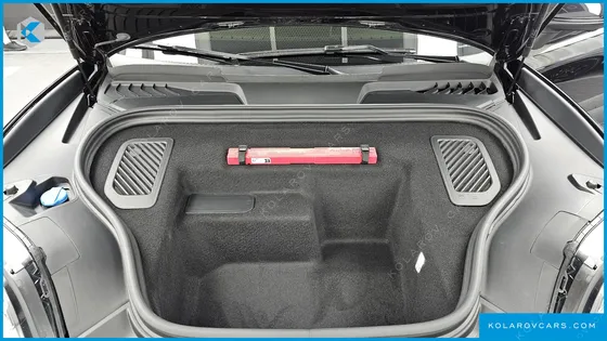 PORSCHE MACAN BASE 4