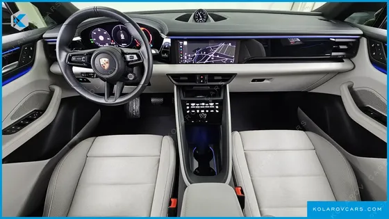 PORSCHE MACAN BASE 4