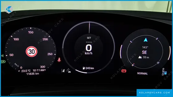 PORSCHE MACAN BASE 4