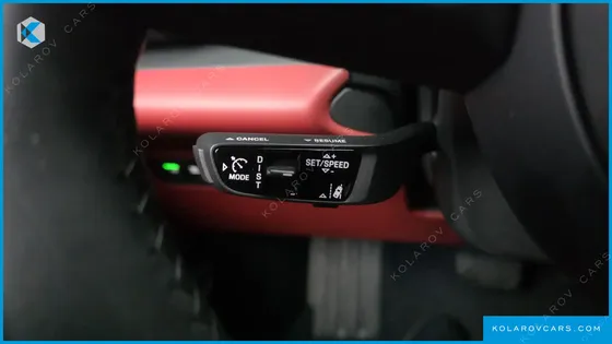 PORSCHE MACAN BASE 4