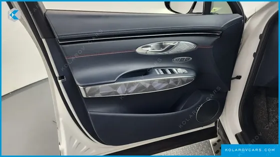 GENESIS GV70 2.5T GASOLINE 2WD