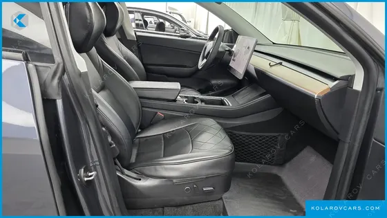 TESLA MODEL Y LONG RANGE AWD