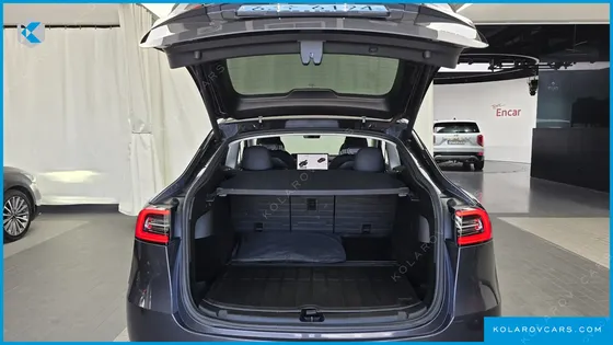 TESLA MODEL Y LONG RANGE AWD