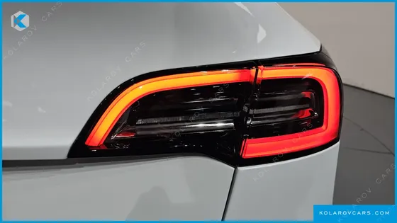 TESLA MODEL Y RWD
