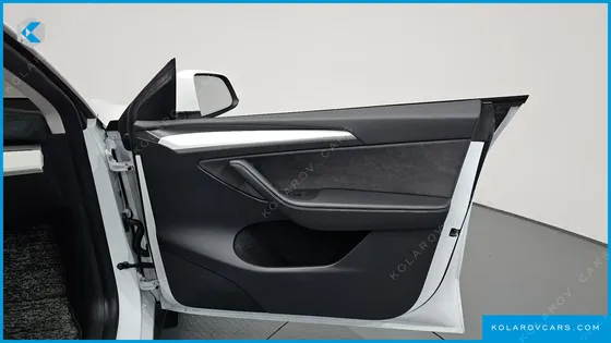 TESLA MODEL Y RWD