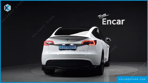 TESLA MODEL Y LONG RANGE AWD
