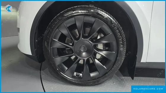 TESLA MODEL Y LONG RANGE AWD