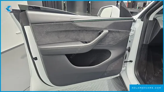 TESLA MODEL Y LONG RANGE AWD