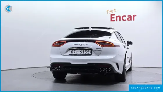 KIA STINGER 3.3 TURBO 2WD