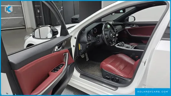 KIA STINGER 3.3 TURBO 2WD