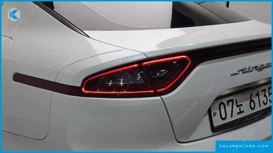 KIA STINGER 3.3 TURBO 2WD