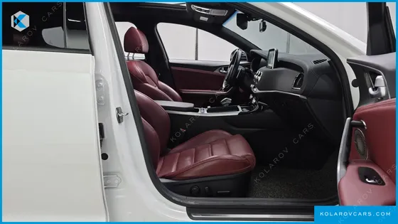 KIA STINGER 3.3 TURBO 2WD