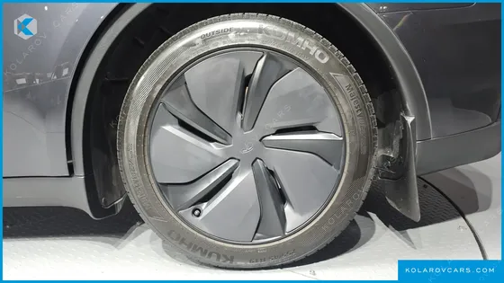 TESLA MODEL Y RWD