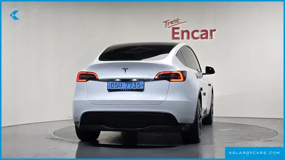 TESLA MODEL Y RWD