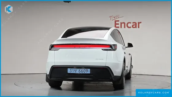 TESLA MODEL Y LONG RANGE AWD