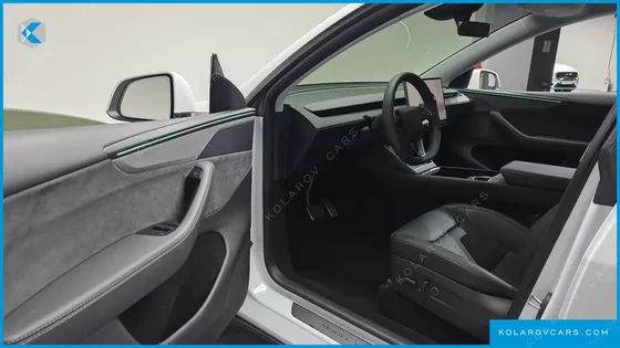 TESLA MODEL Y LONG RANGE AWD