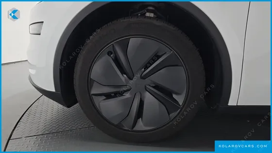 TESLA MODEL Y RWD