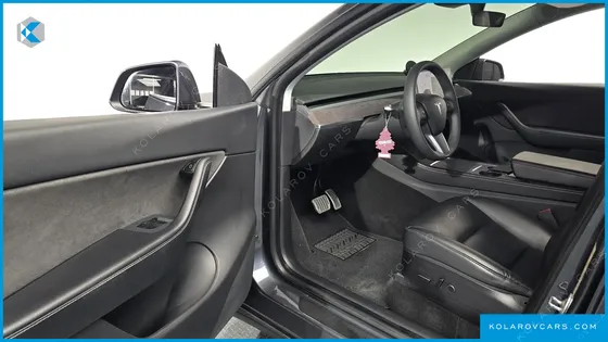 TESLA MODEL Y LONG RANGE AWD