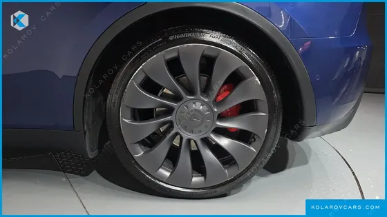 TESLA MODEL Y PERFORMANCE AWD