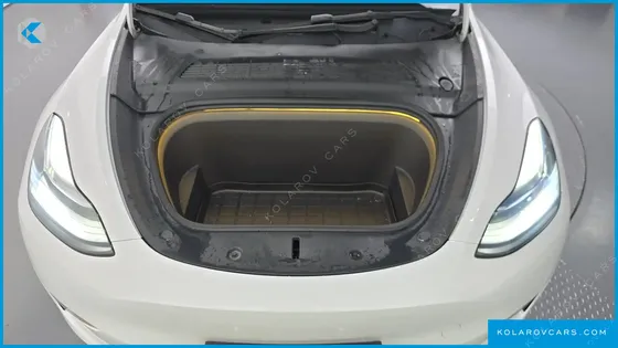 TESLA MODEL Y STANDARD RANGE RWD