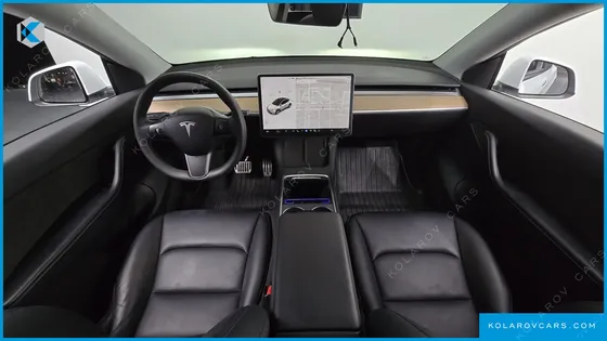 TESLA MODEL Y STANDARD RANGE RWD