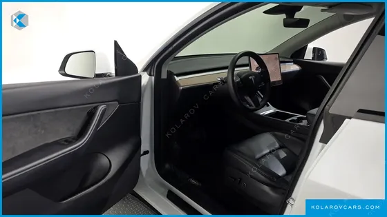 TESLA MODEL Y LONG RANGE AWD
