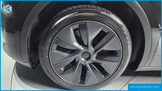 TESLA MODEL Y RWD