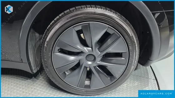 TESLA MODEL Y RWD