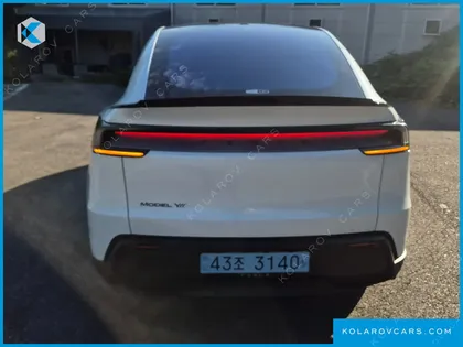 TESLA MODEL Y L LONG RANGE AWD