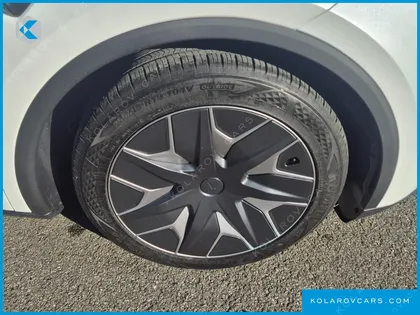 TESLA MODEL Y L LONG RANGE AWD