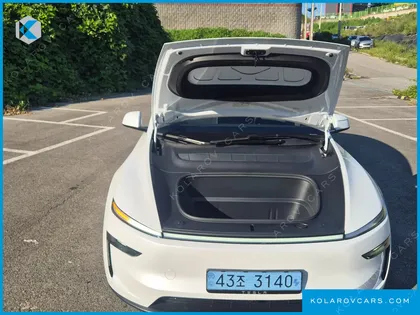 TESLA MODEL Y L LONG RANGE AWD