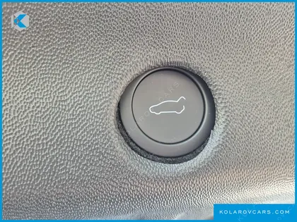 TESLA MODEL Y L LONG RANGE AWD