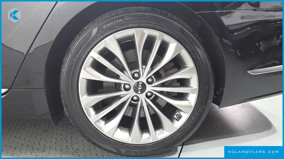 KIA K9 3.3 T-GDI AWD