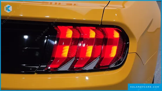 FORD MUSTANG CONVERTIBLE