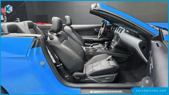 FORD MUSTANG GT CONVERTIBLE