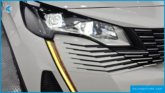 PEUGEOT 5008 1.2 PURE TECH GT
