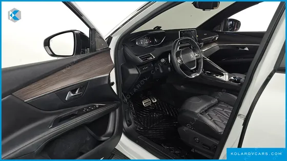 PEUGEOT 5008 1.2 PURE TECH GT