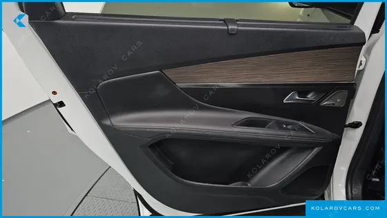 PEUGEOT 5008 1.2 PURE TECH GT