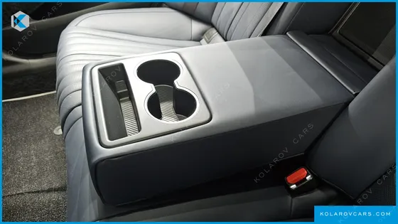 KIA K8 2.5 GASOLINE 2WD