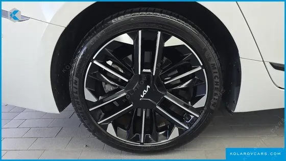 KIA K8 3.5 GASOLINE 4WD