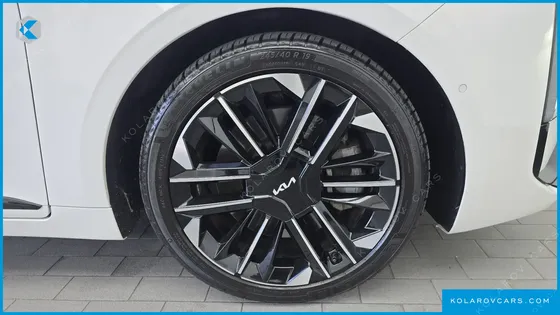 KIA K8 3.5 GASOLINE 4WD