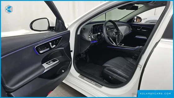 MERCEDES E-CLASS E200 AVANTGARDE