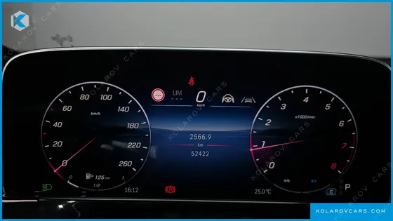 MERCEDES E-CLASS E300 4MATIC AMG LINE