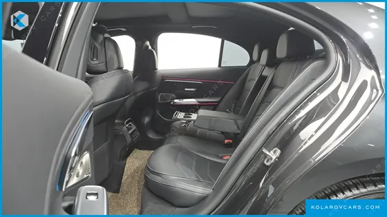MERCEDES E-CLASS E300 4MATIC AMG LINE