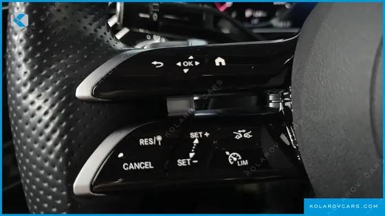 MERCEDES E-CLASS E300 4MATIC AMG LINE