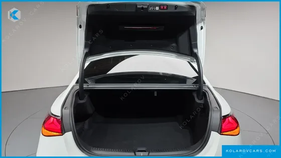MERCEDES E-CLASS E200 AVANTGARDE