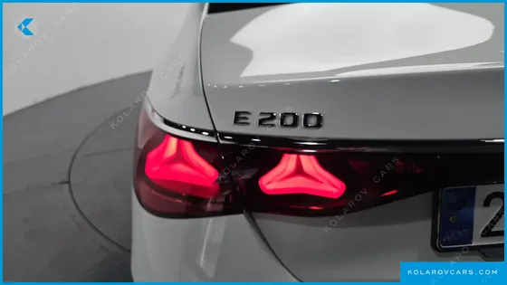 MERCEDES E-CLASS E200 AVANTGARDE