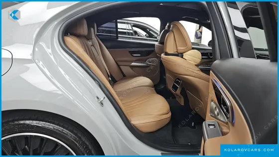 MERCEDES E-CLASS E300 4MATIC AMG LINE PREMIERE SPECIAL