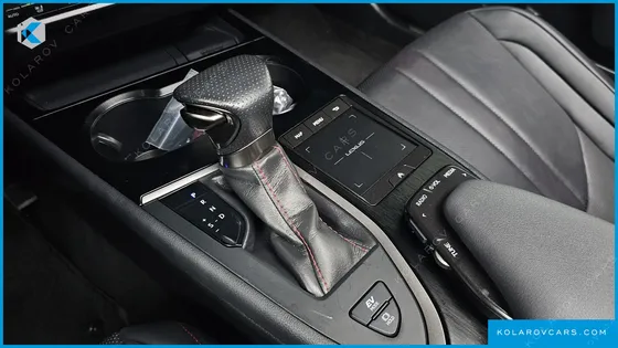 LEXUS UX 2.0 F-SPORT 2WD
